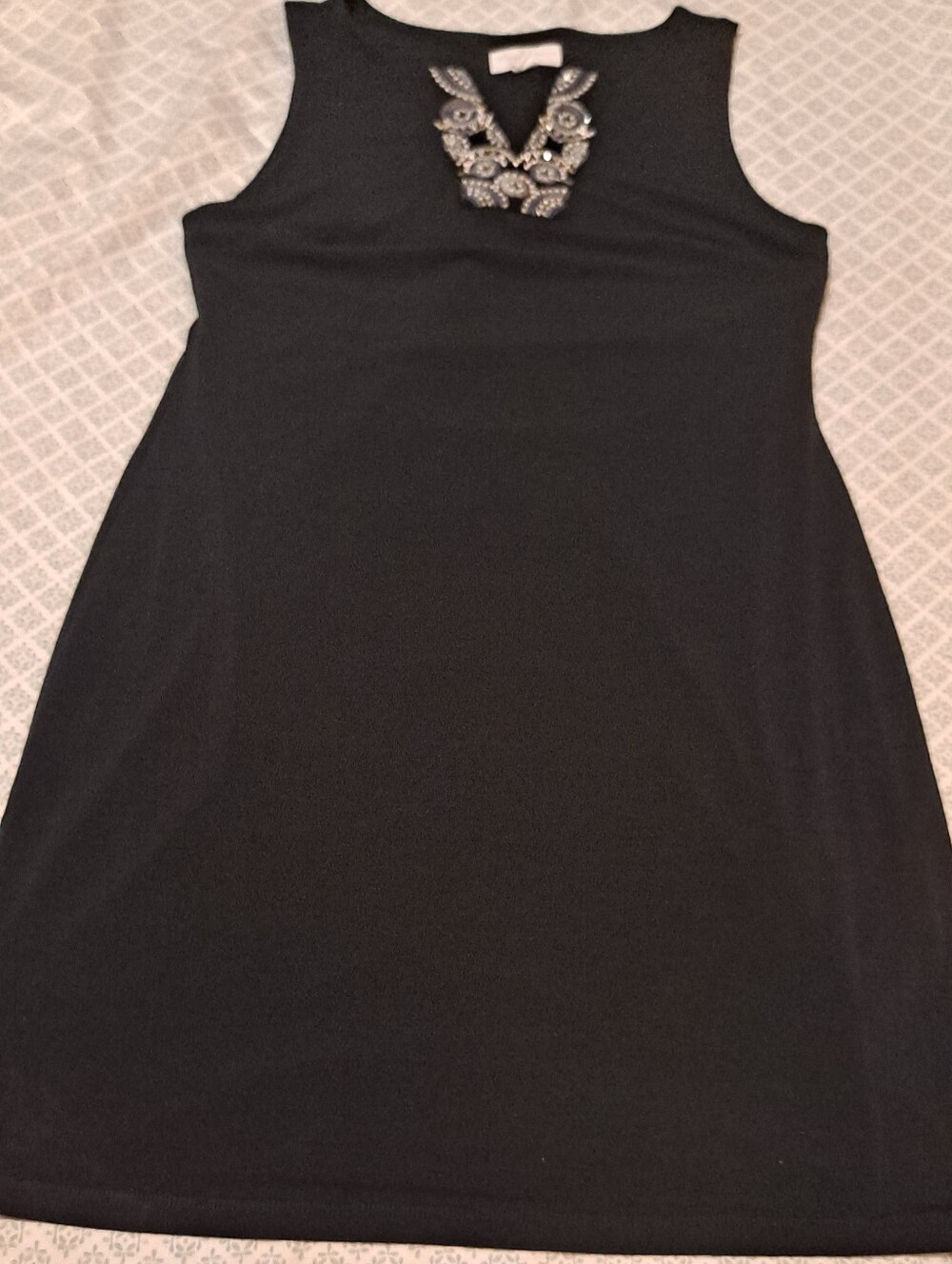 Magnolia Grace Black Sleeveless Tunic Dress with Embellished V-Neck Sz S Petite